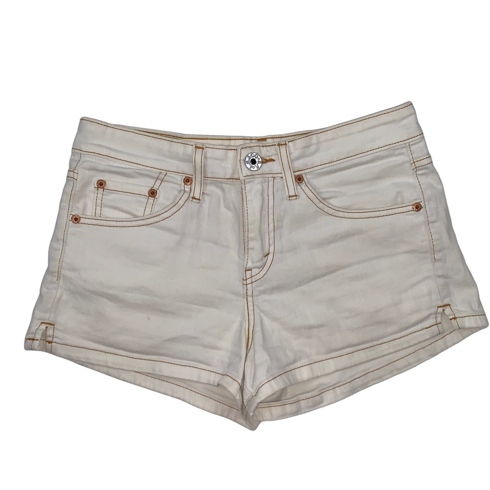 Levi’s Superlow 518 denim short